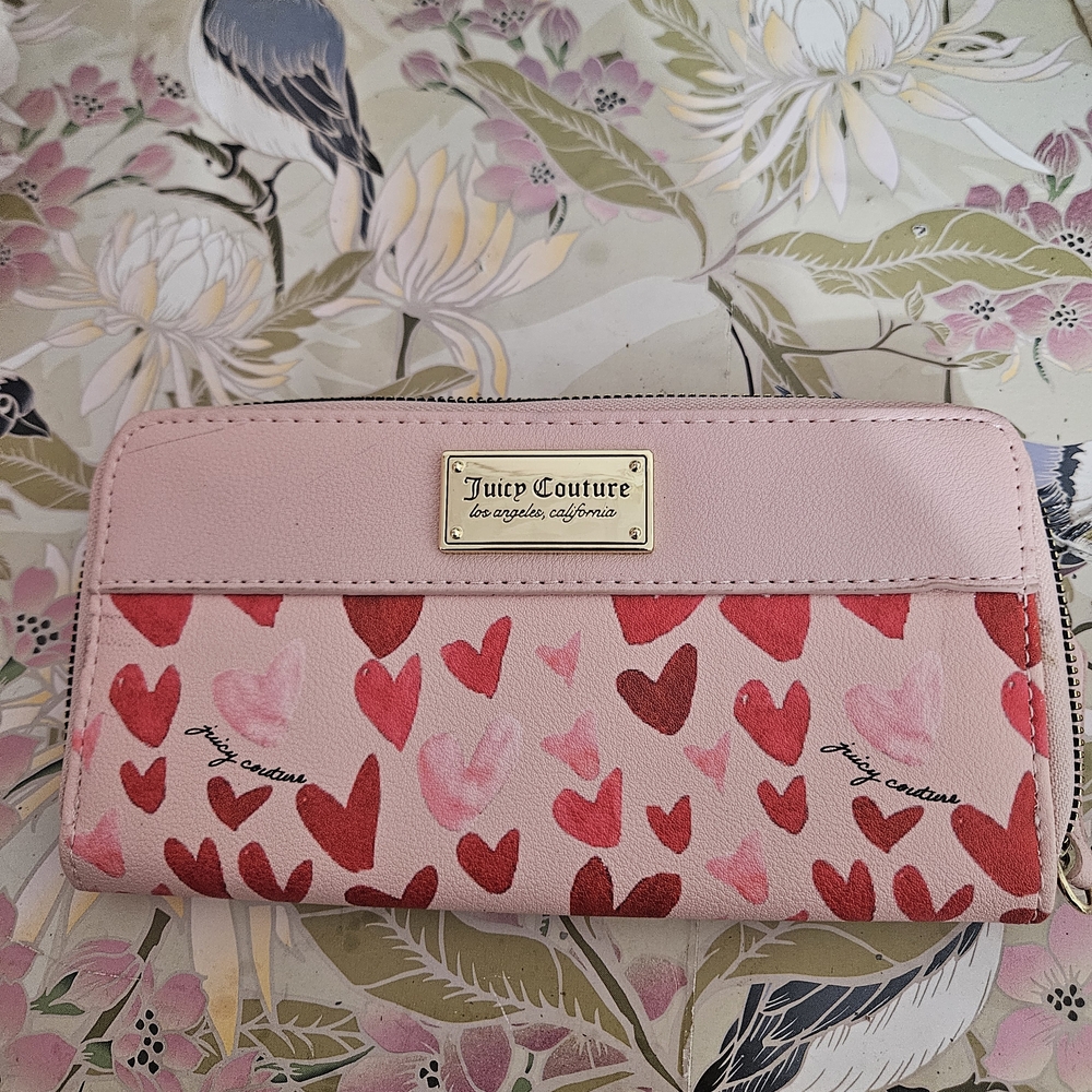 Juicy Couture Pink Heart Women's Wallet
